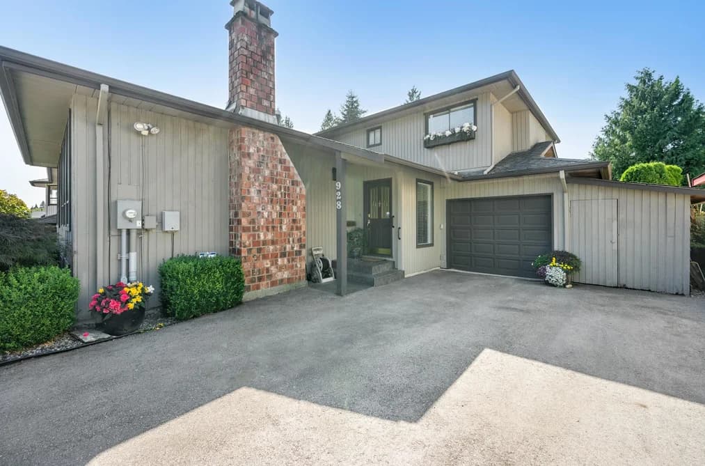 928 MERRITT STREET, Coquitlam, BC — Residential for Sale - Photo 2