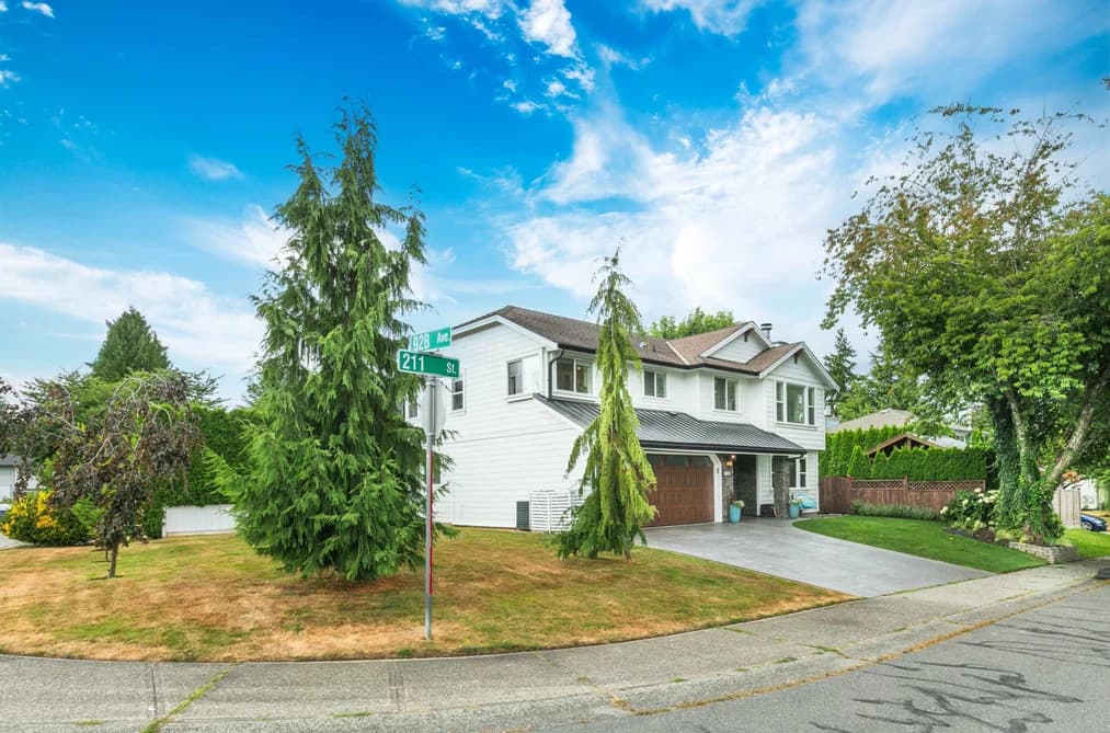 9285 211 STREET, Langley, BC — Residential for Sale - Photo 2