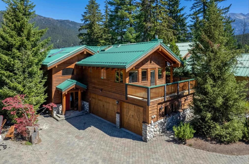 9297 LAKESHORE DRIVE, Whistler, BC — Residential for Sale - Photo 2
