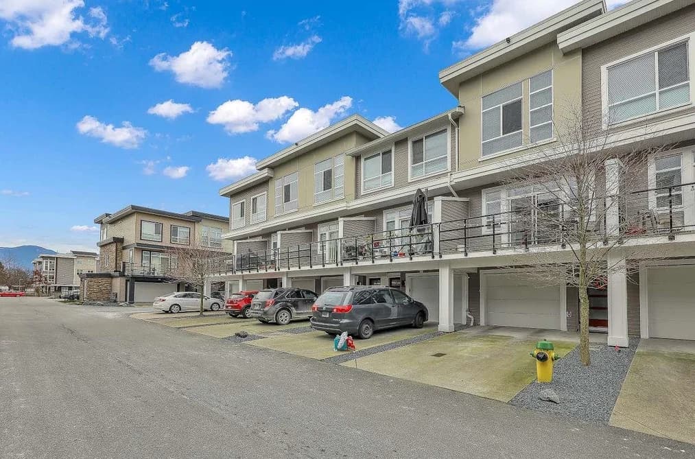 93 8413 MIDTOWN WAY, Chilliwack, BC — Residential for Sale - Photo 2