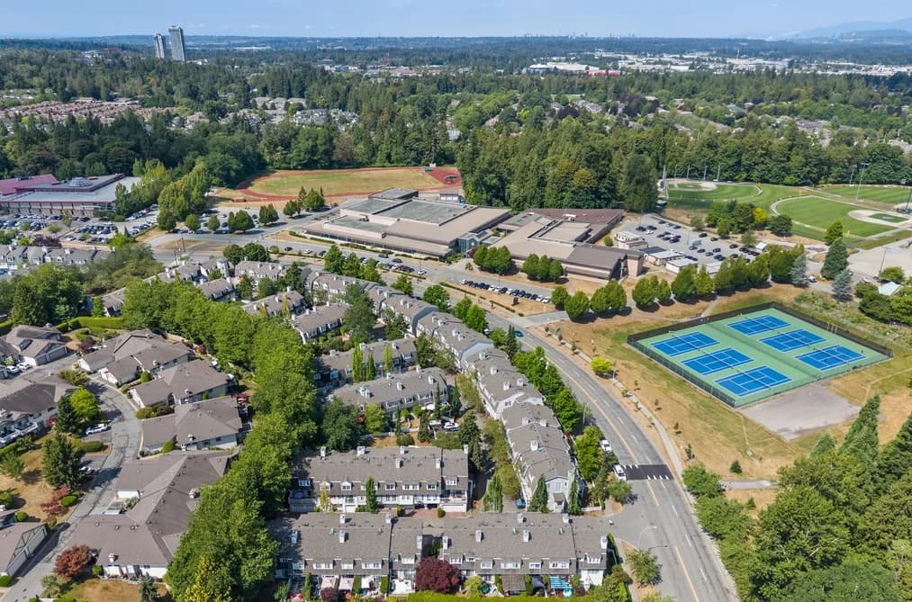 93 8930 WALNUT GROVE DRIVE, Langley, BC — Residential for Sale - Photo 2