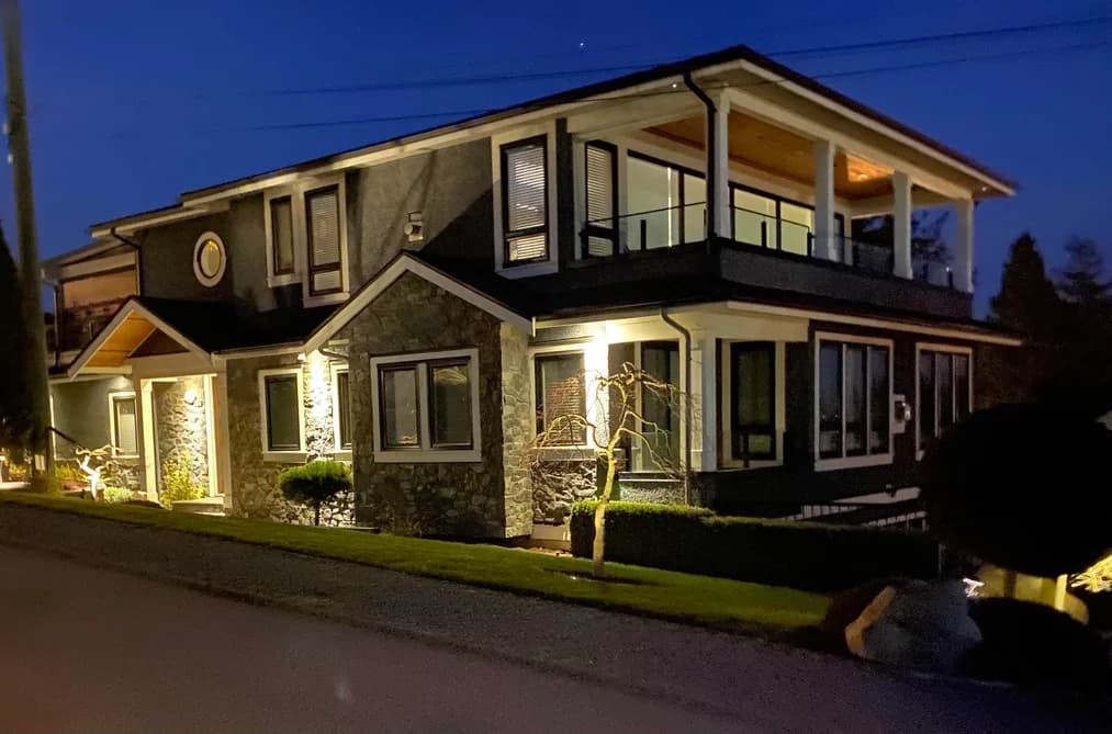 932 ASH STREET, White Rock, BC — Residential for Sale - Photo 2