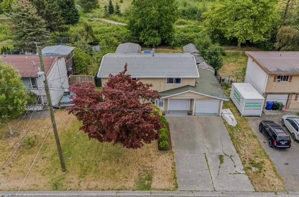 9324 JAMES STREET, Chilliwack, BC — Residential for Sale - Photo 2