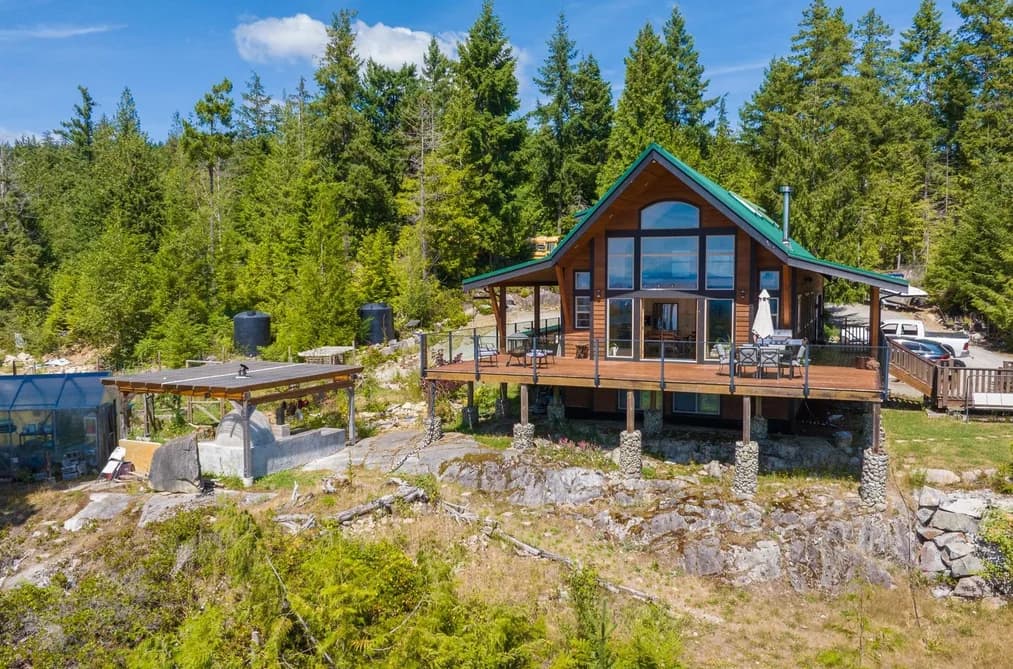 9340 STEPHENS WAY, Halfmoon Bay, BC — Residential for Sale - Main Photo