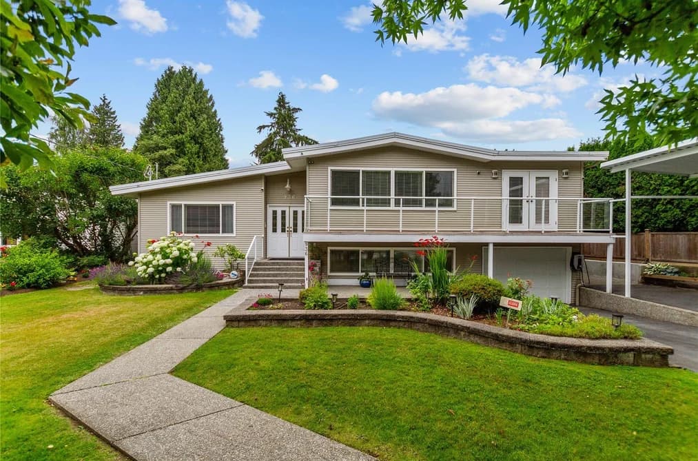 936 CAITHNESS CRESCENT, Port Moody, BC — Residential for Sale - Main Photo