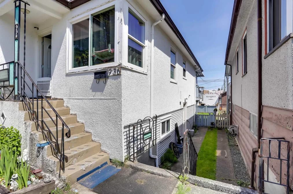 936 NANAIMO STREET, Vancouver, BC — Residential for Sale - Photo 2