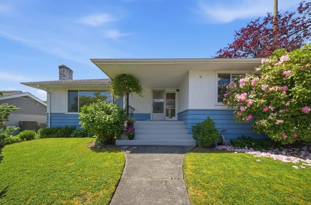 937 CHESTNUT STREET, New Westminster, BC — Residential for Sale - Main Photo