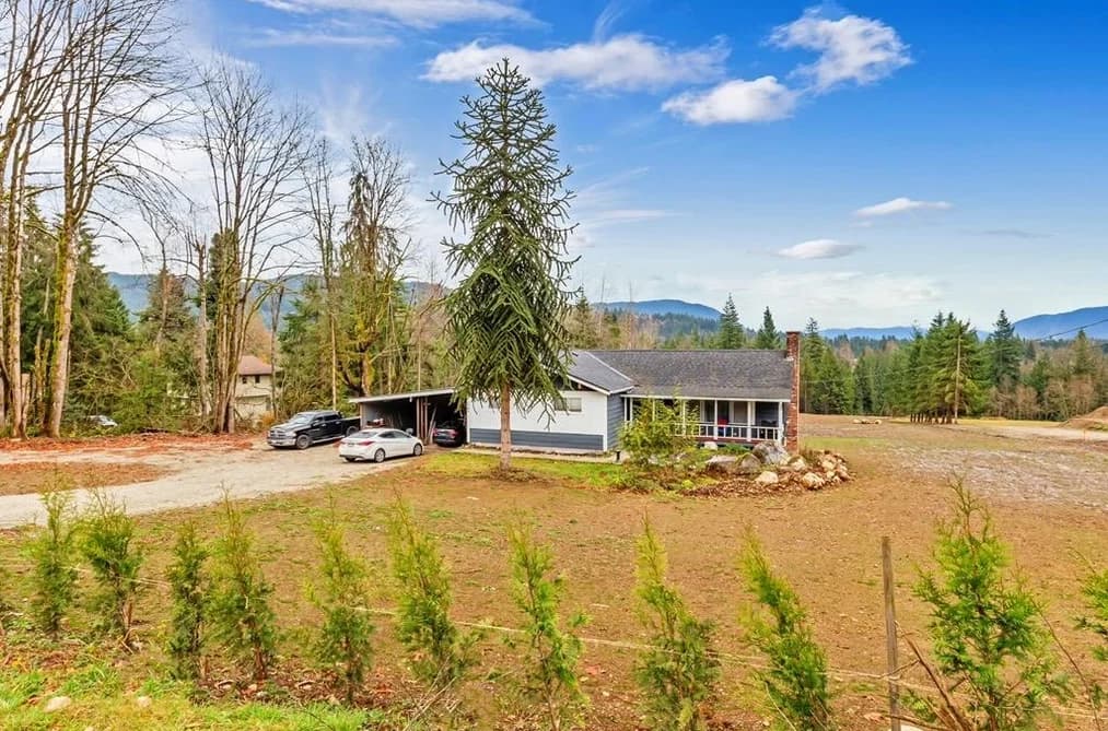 9386 CLAY STREET, Mission, BC — Residential for Sale - Main Photo