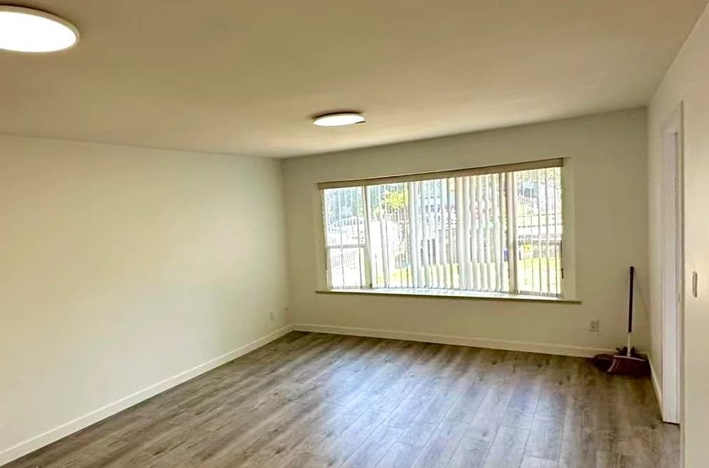 939 E 26TH AVENUE, Vancouver, BC — Residential for Sale - Photo 2