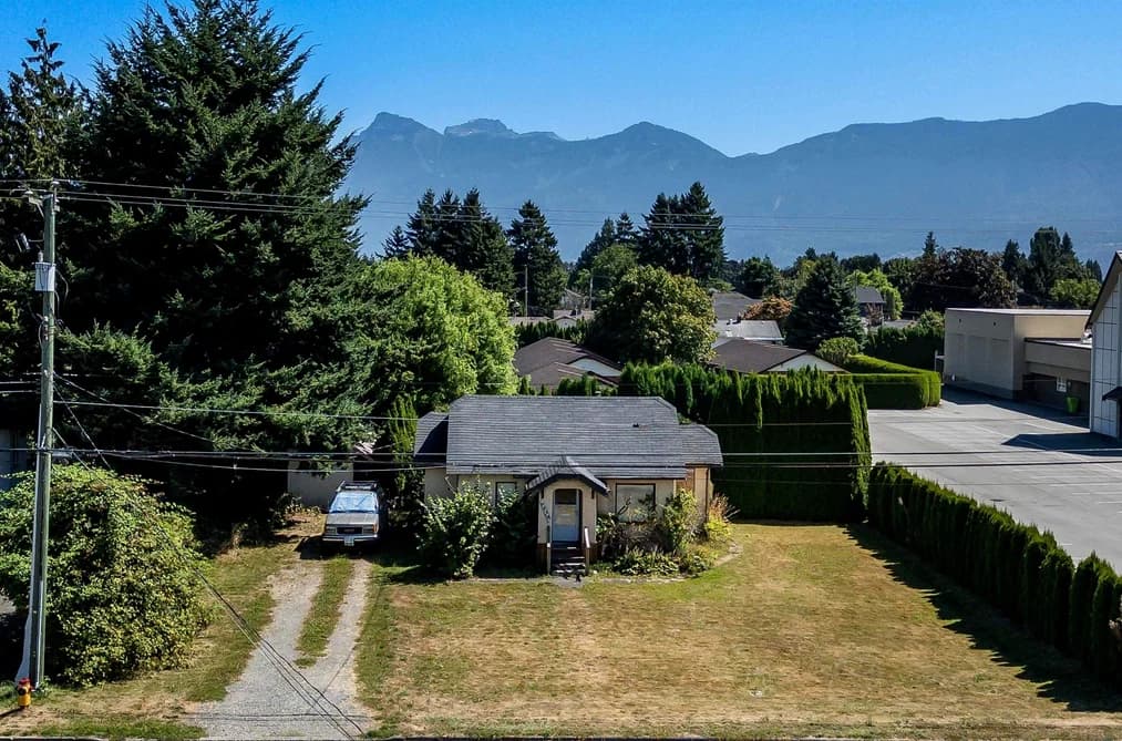 9438 BROADWAY STREET, Chilliwack, BC — Residential for Sale - Main Photo