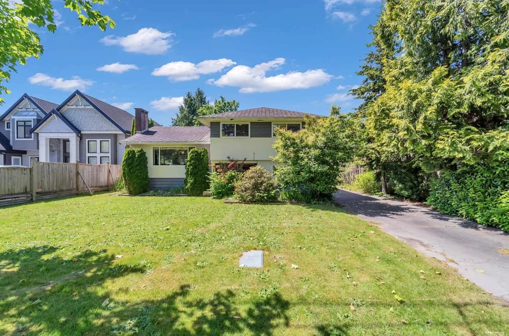 9451 CHAPMOND CRESCENT, Richmond, BC — Residential for Sale - Photo 2