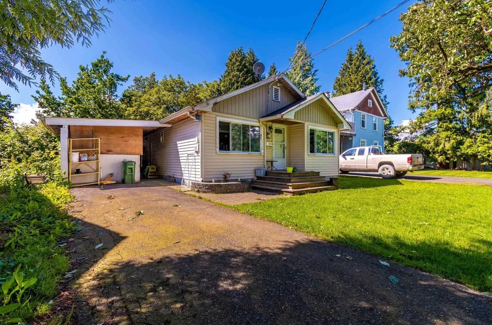 9475 STANLEY STREET, Chilliwack, BC — Residential for Sale - Photo 2