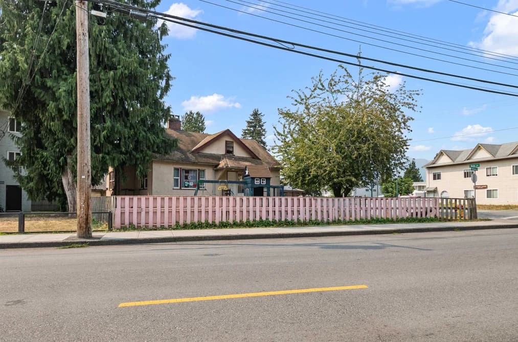 9475 WILLIAMS STREET, Chilliwack, BC — Residential for Sale - Main Photo
