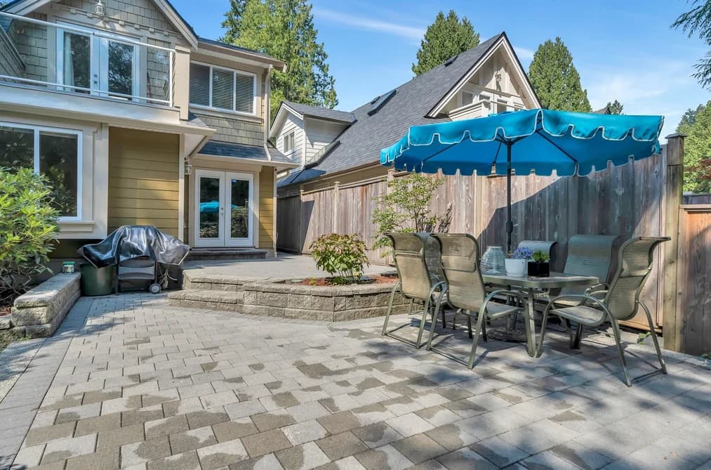 950 SEYMOUR BOULEVARD, North Vancouver, BC — Residential for Sale - Photo 2