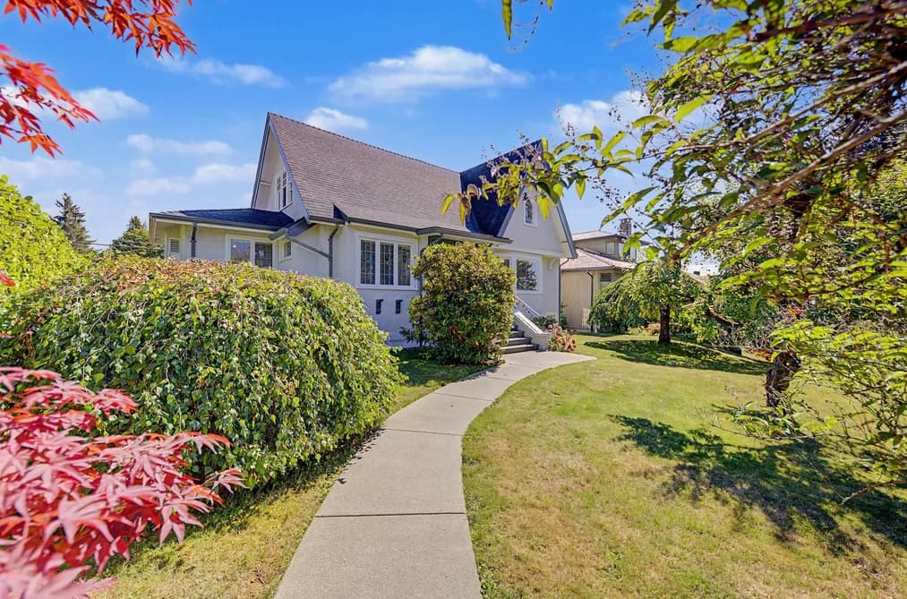 952 GRAND BOULEVARD, North Vancouver, BC — Residential for Sale - Photo 2