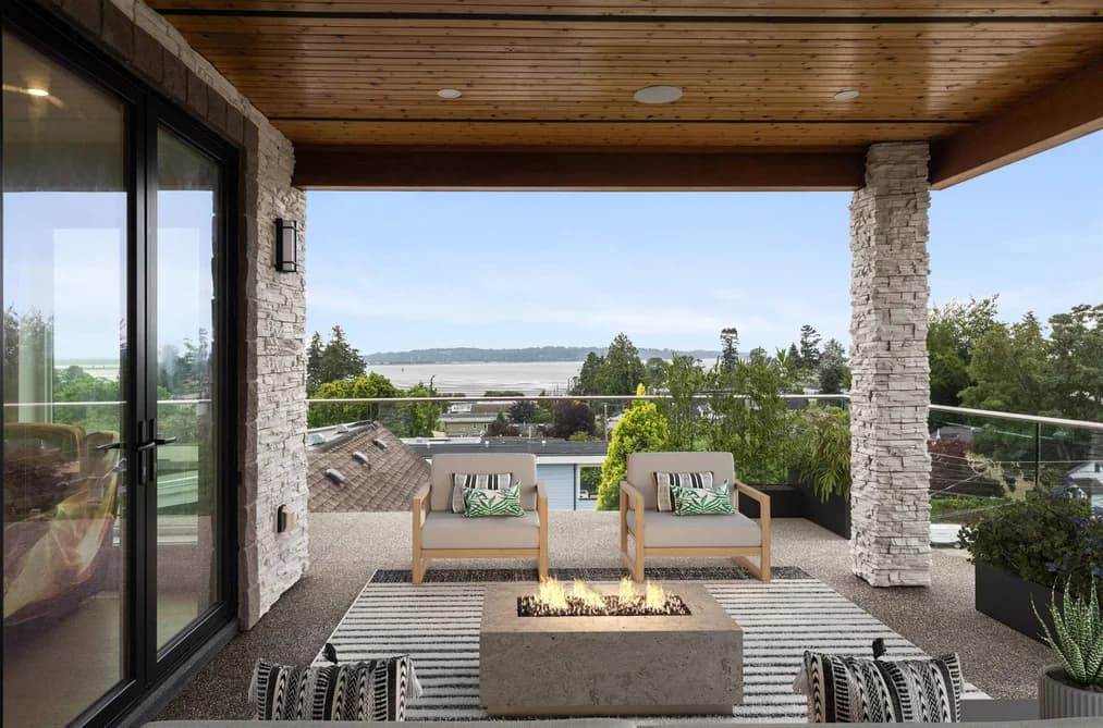 952 PARKER STREET, White Rock, BC — Residential for Sale - Photo 2