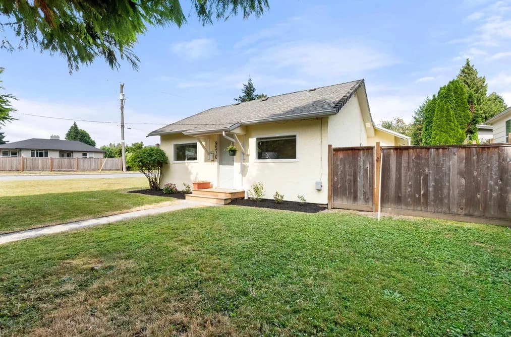 9570 VICTOR STREET, Chilliwack, BC — Residential for Sale - Photo 2