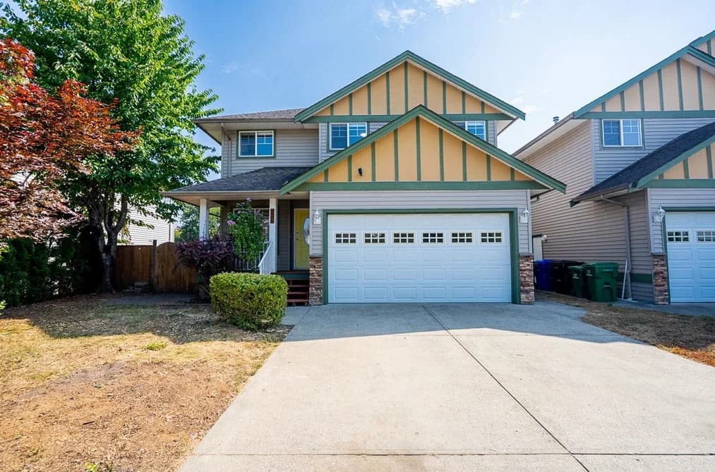 9570A HAZEL STREET, Chilliwack, BC — Residential for Sale - Photo 2