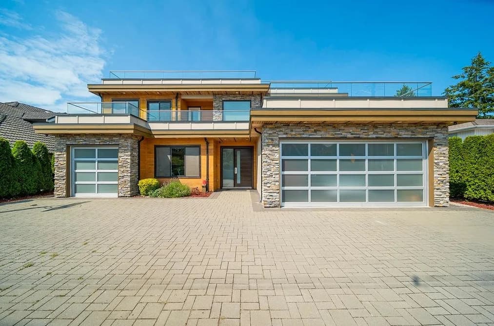 9571 DIAMOND ROAD, Richmond, BC — Residential for Sale - Photo 2