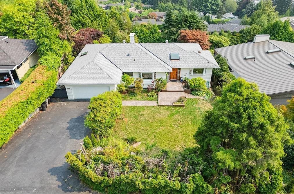96 BONNYMUIR DRIVE, West Vancouver, BC — Residential for Sale - Main Photo