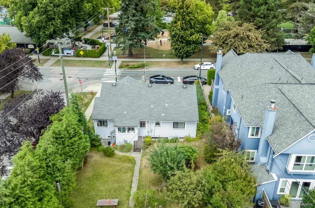 96 W 16TH AVENUE, Vancouver, BC — Residential for Sale - Photo 2