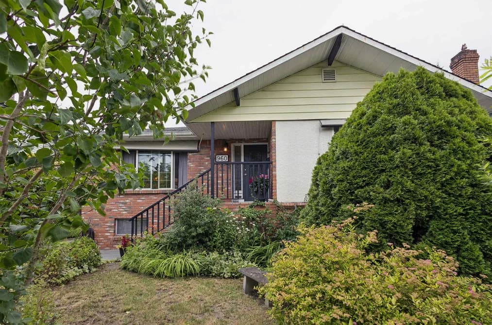 960 CLIFF AVENUE, Burnaby, BC — Residential for Sale - Main Photo