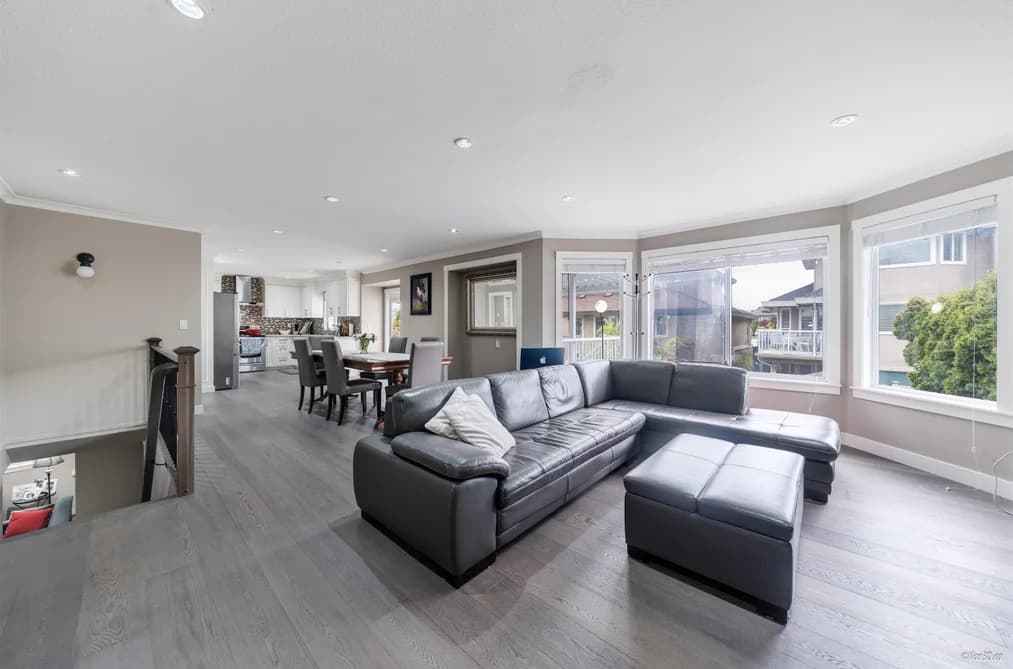 960 GOVERNOR COURT, Port Coquitlam, BC — Residential for Sale - Photo 2