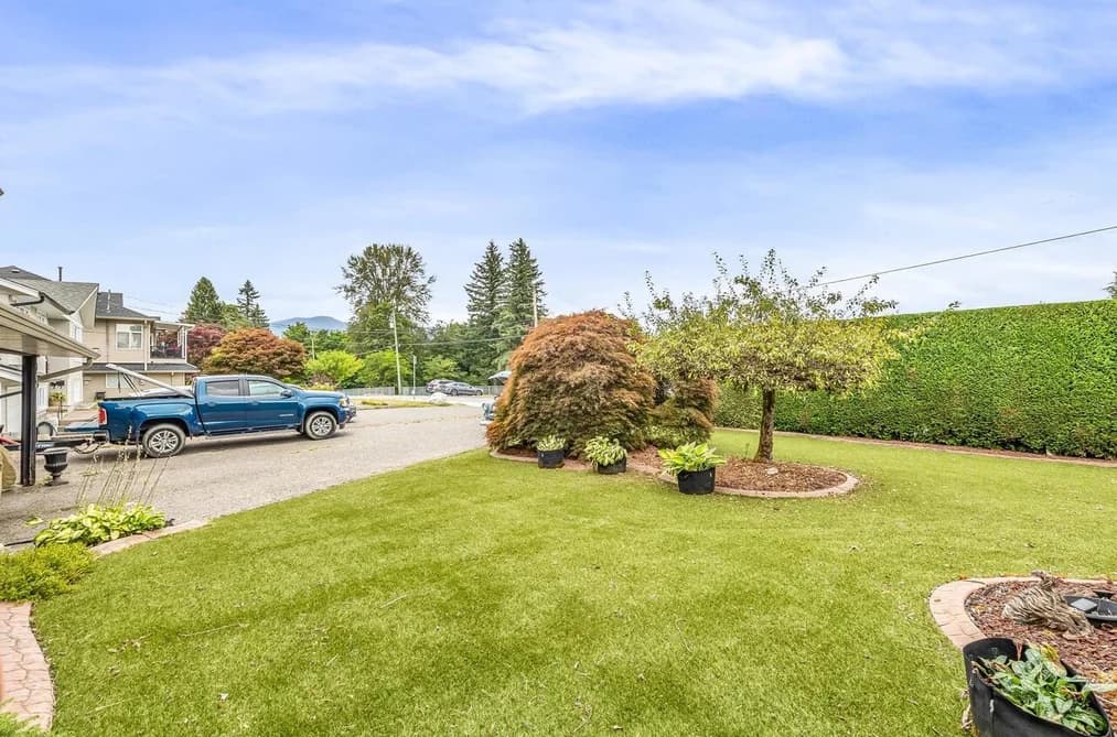 960 PORTER STREET, Coquitlam, BC — Residential for Sale - Photo 2
