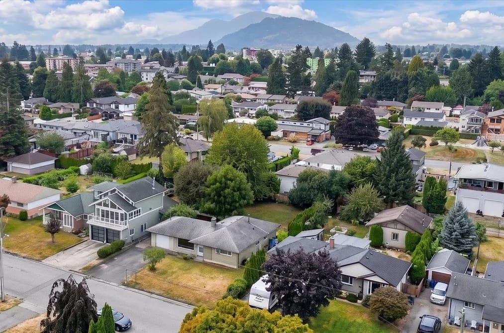 9647 WINDSOR STREET, Chilliwack, BC — Residential for Sale - Main Photo