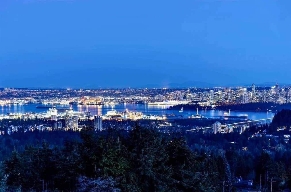 965 KING GEORGES WAY, West Vancouver, BC — Residential for Sale - Photo 2