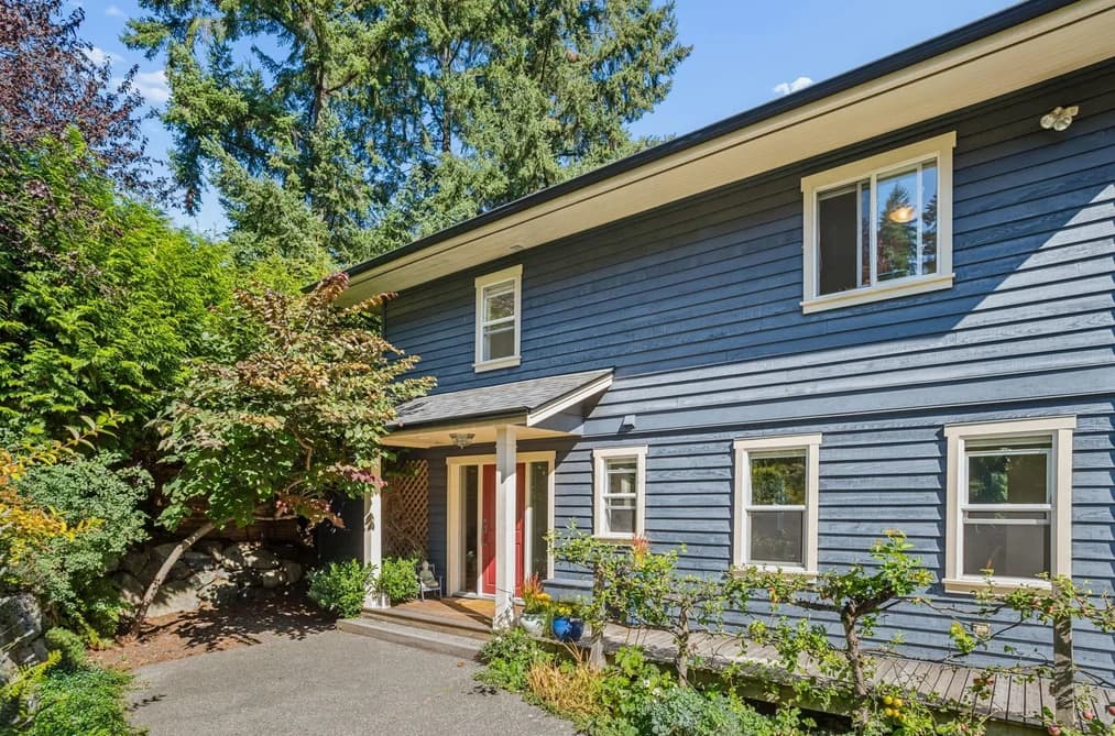 965 VILLAGE DRIVE, Bowen Island, BC — Residential for Sale - Main Photo