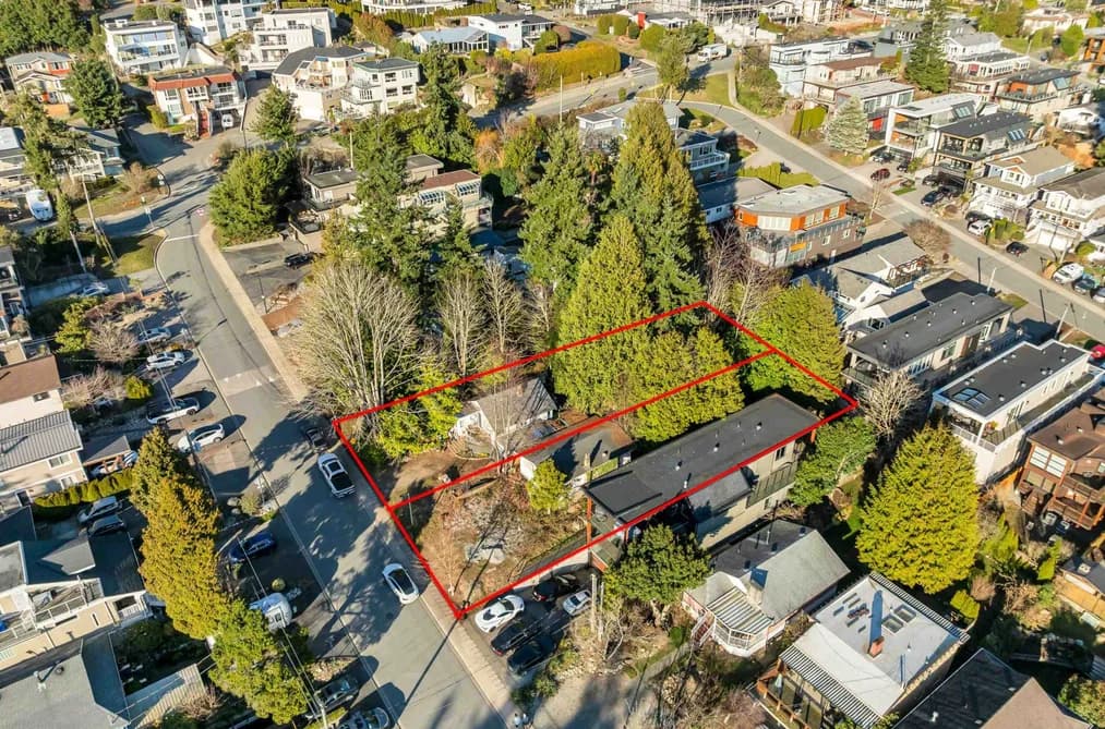 966 MAPLE STREET, White Rock, BC — Residential for Sale - Main Photo