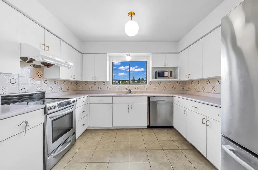970 DUTHIE AVENUE, Burnaby, BC — Residential for Sale - Photo 2