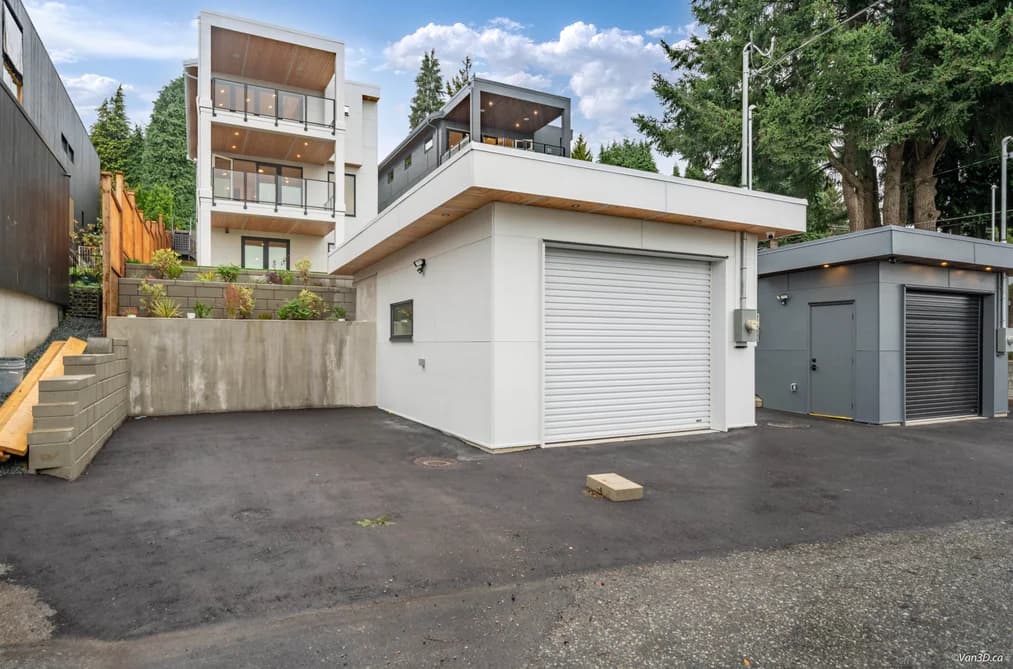 971 ADDERLEY STREET, North Vancouver, BC — Residential for Sale - Photo 2