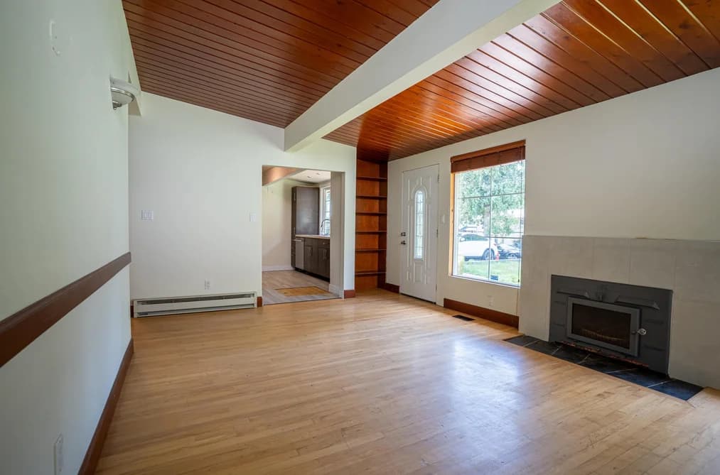 9714 131 STREET, Surrey, BC — Residential for Sale - Photo 2