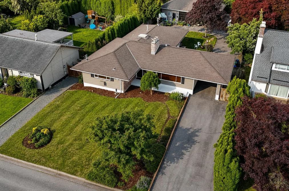 9725 JUNIPER STREET, Chilliwack, BC — Residential for Sale - Main Photo