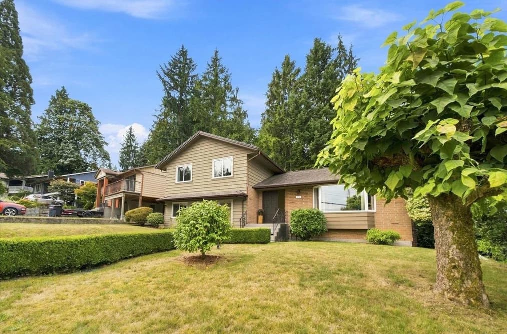 976 CORONA CRESCENT, Coquitlam, BC — Residential for Sale - Photo 2