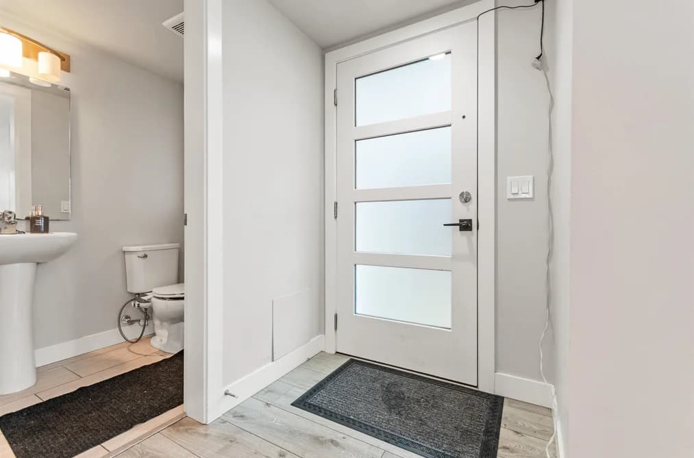 98 8413 MIDTOWN WAY, Chilliwack, BC — Residential for Sale - Photo 2
