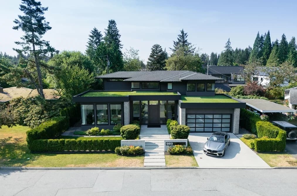 983 TUDOR AVENUE, North Vancouver, BC — Residential for Sale - Main Photo
