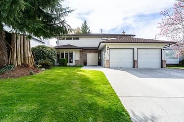 House for sale at 9835 158a Street Surrey British Columbia - MLS: R3112379