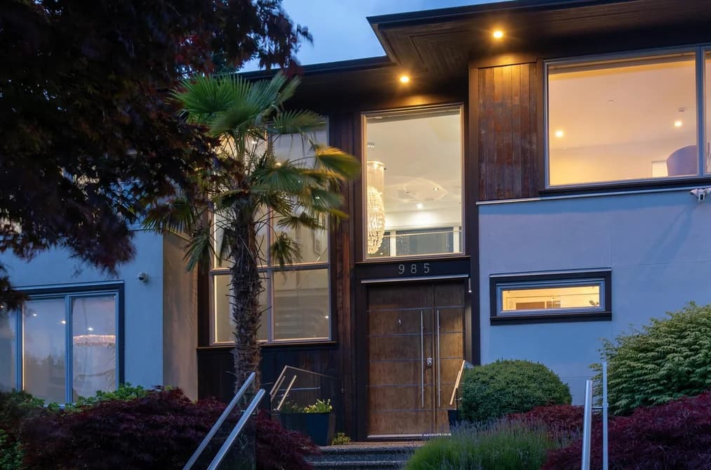 985 EYREMOUNT DRIVE, West Vancouver, BC — Residential for Sale - Photo 2