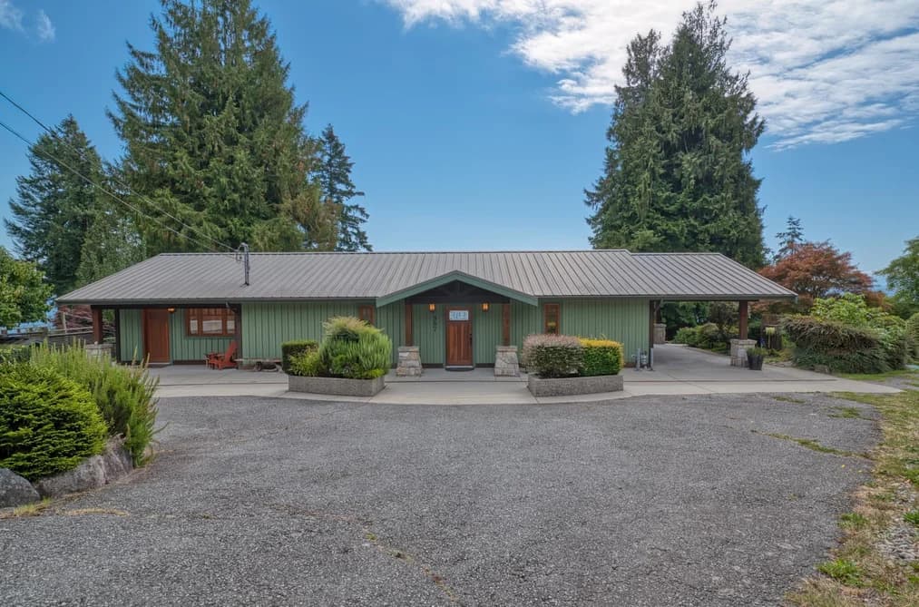 987 GOWER POINT ROAD, Gibsons, BC — Residential for Sale - Main Photo