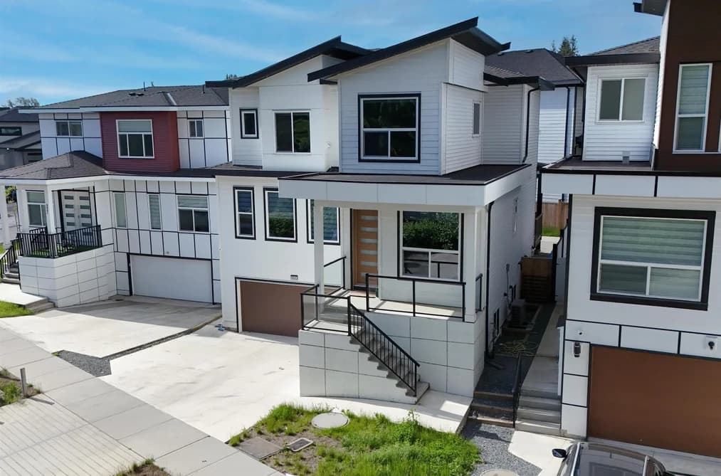 9885 HUCKLEBERRY DRIVE, Surrey, BC — Residential for Sale - Photo 2