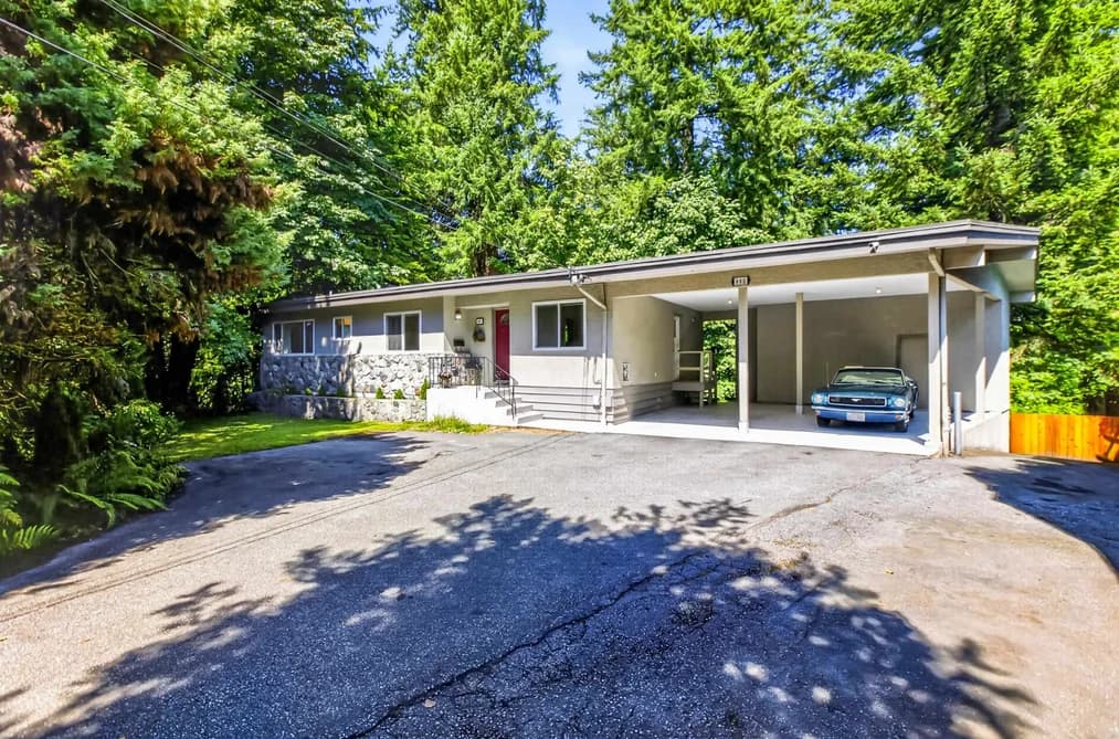 990 JARVIS STREET, Coquitlam, BC — Residential for Sale - Photo 2
