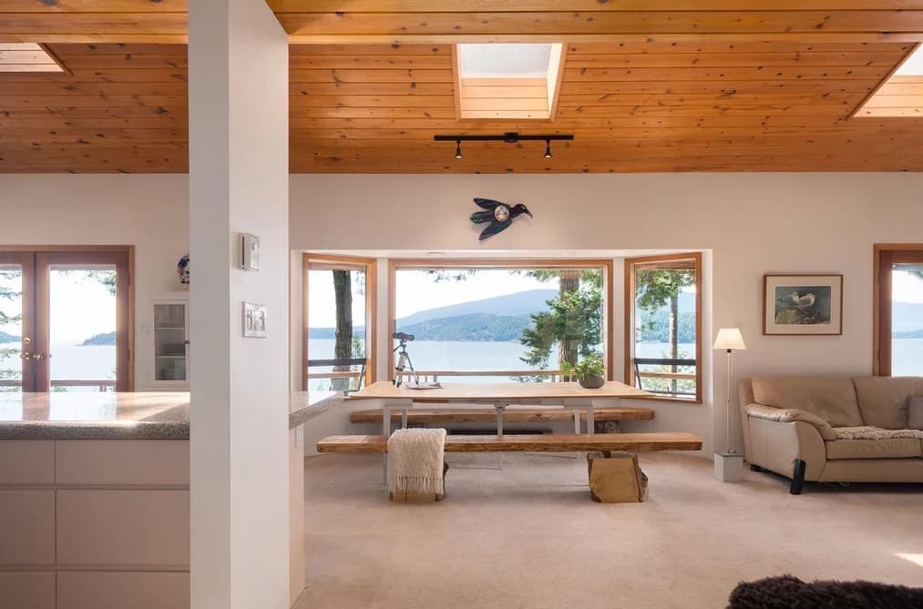 990 WINDJAMMER ROAD, Bowen Island, BC — Residential for Sale - Photo 2
