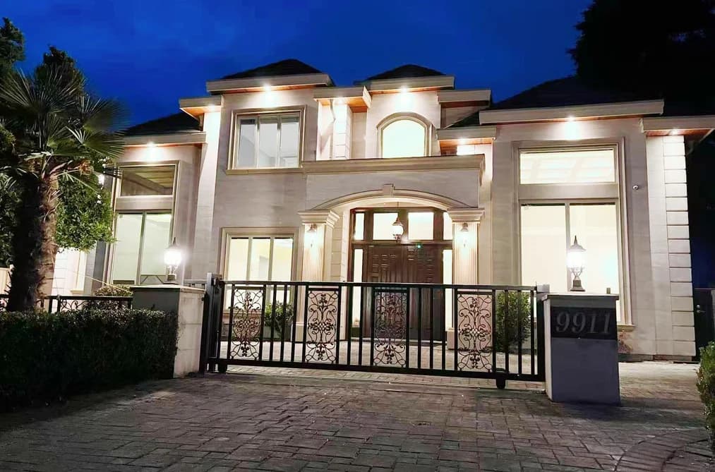 9911 BATES ROAD, Richmond, BC — Residential for Sale - Photo 2