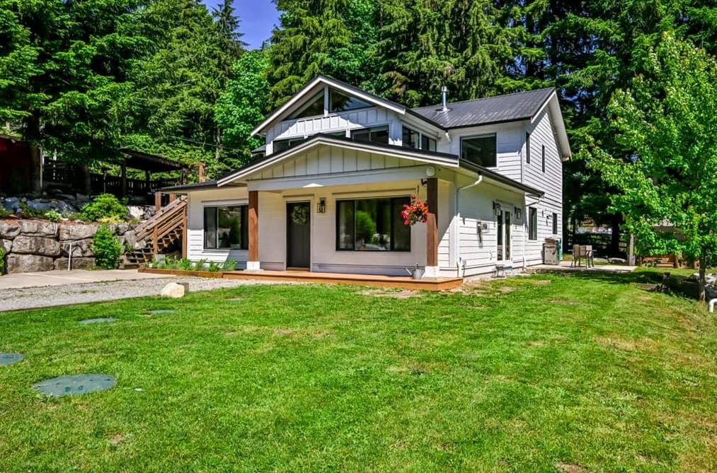9933 WATT STREET, Mission, BC — Residential for Sale - Photo 2