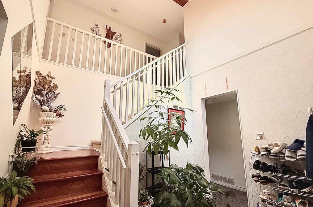 9955 149 STREET, Surrey, BC — Residential for Sale - Photo 2