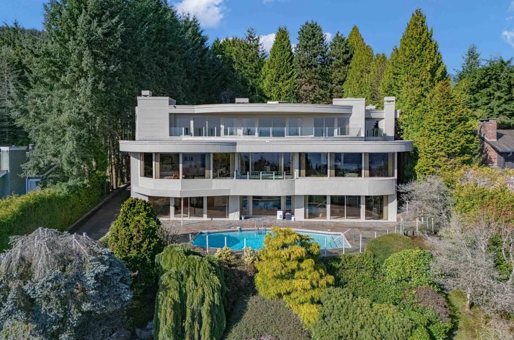 999 King Georges Way, West Vancouver, BC - MLS: R3179895 - Photo 1 999 King Georges Way, West Vancouver, BC - MLS: R3179895 - Photo 1