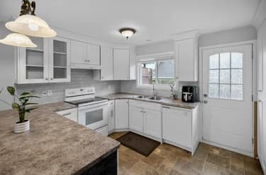 Half Duplex for sale at A 46538 Rolinde Crescent Chilliwack British Columbia - MLS: R3150392